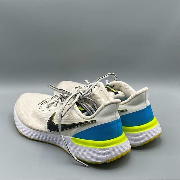 Nike Revolution 5 EXT Men's Athletic Shoes​ - Picture 2 of 4